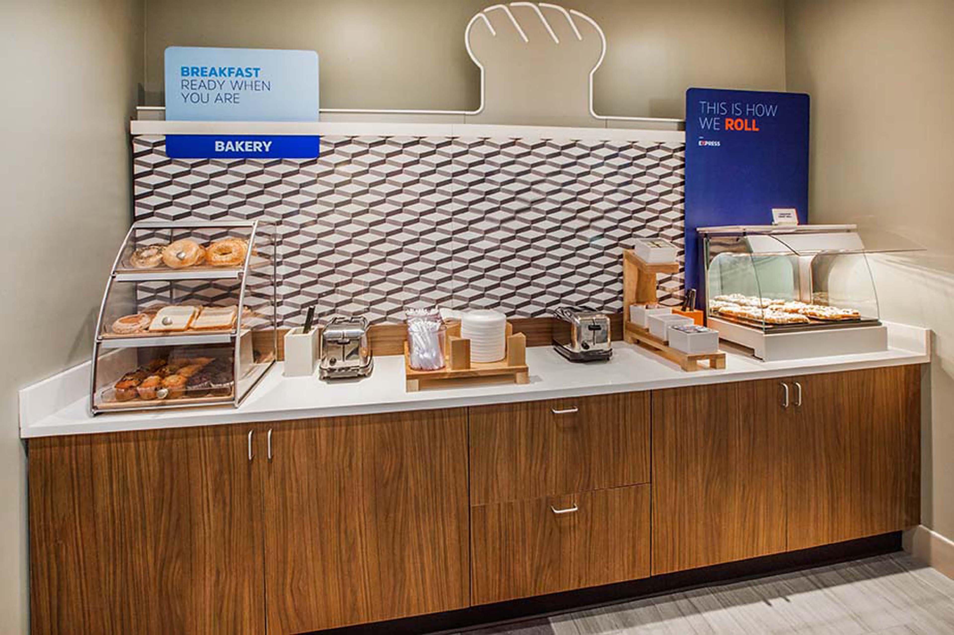 Express & - Worth, An Ihg Hotel Burleson