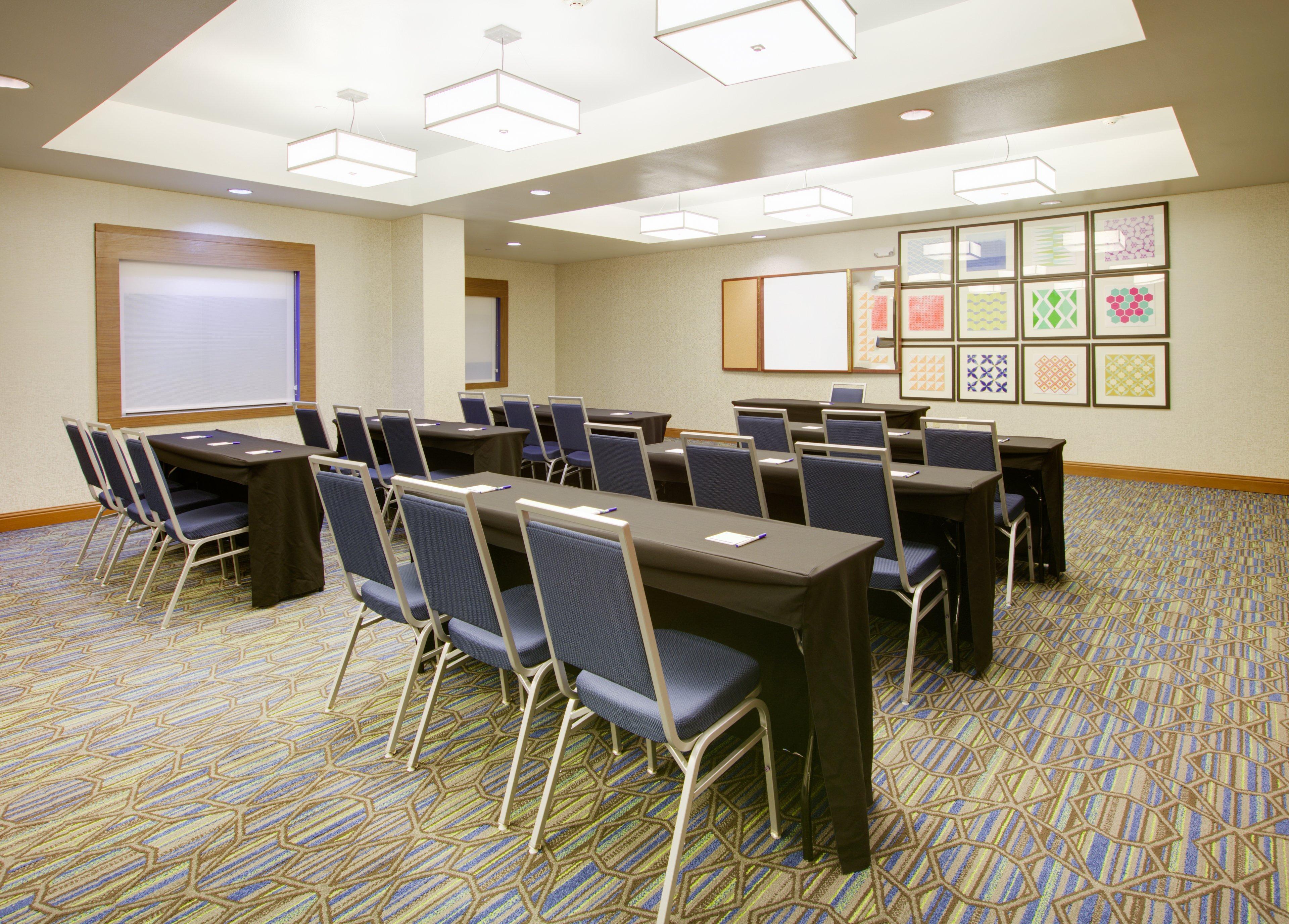 Express & - Worth, An Ihg 2* Burleson
